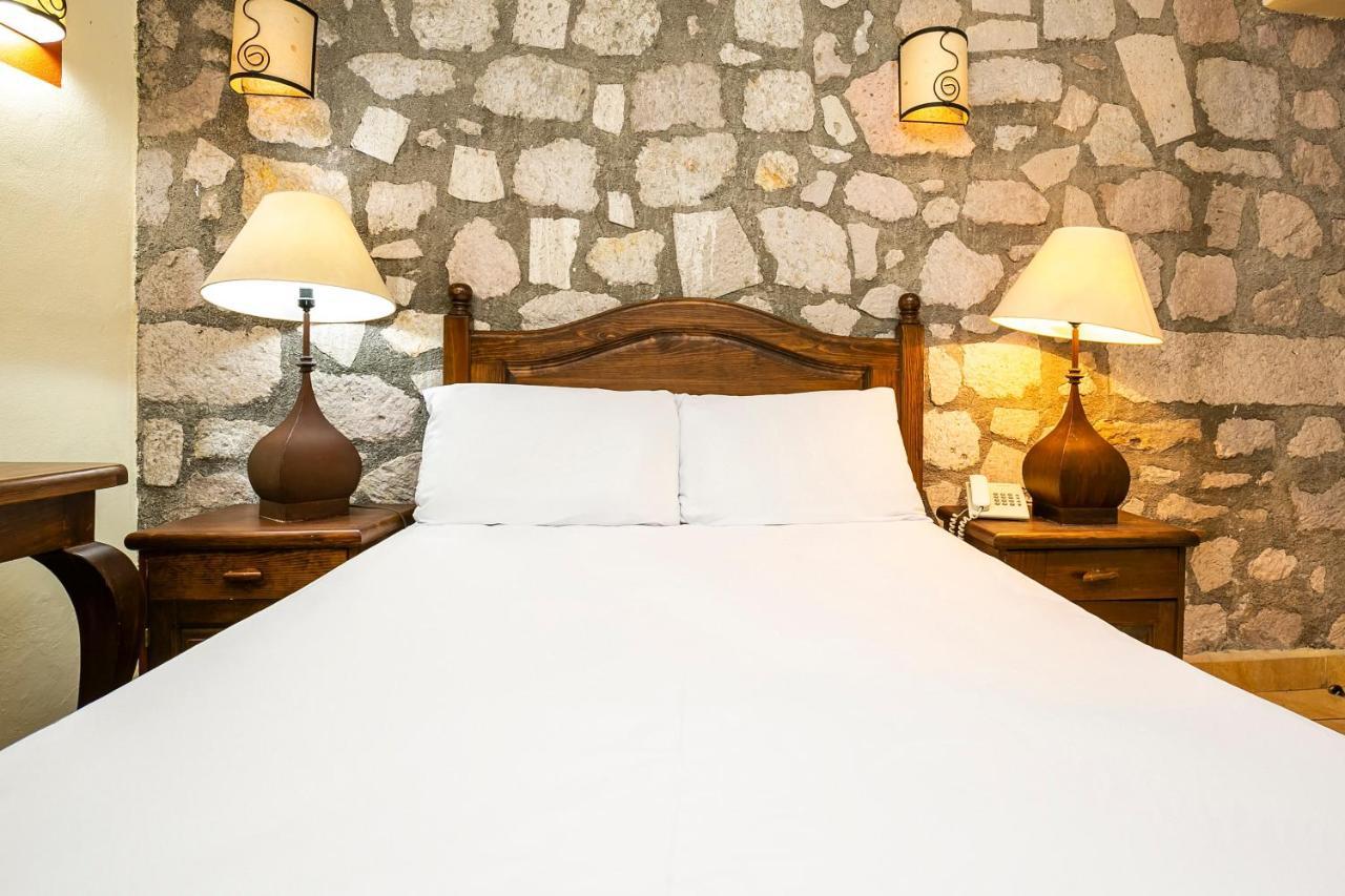 Hotel Casa Del Virrey & Suites Morelia Ngoại thất bức ảnh