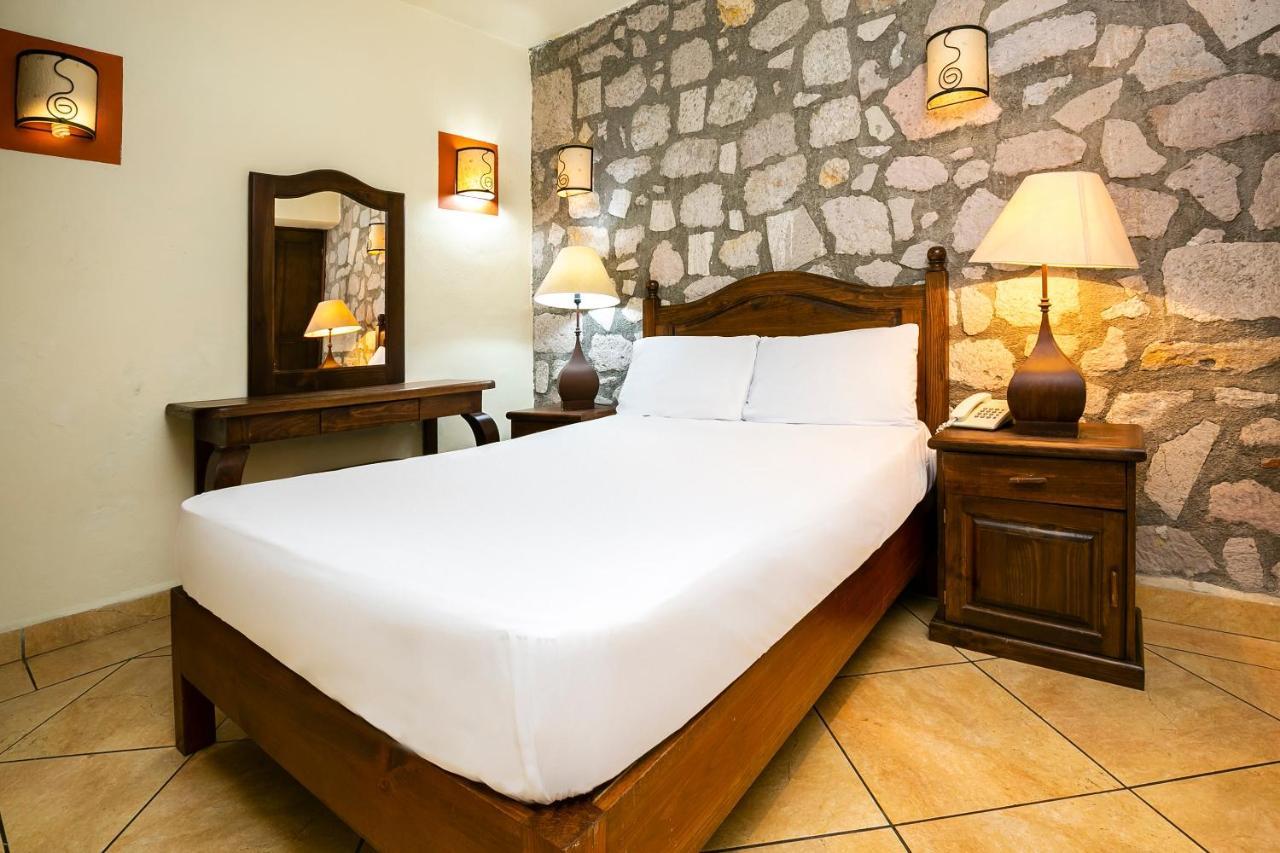 Hotel Casa Del Virrey & Suites Morelia Ngoại thất bức ảnh