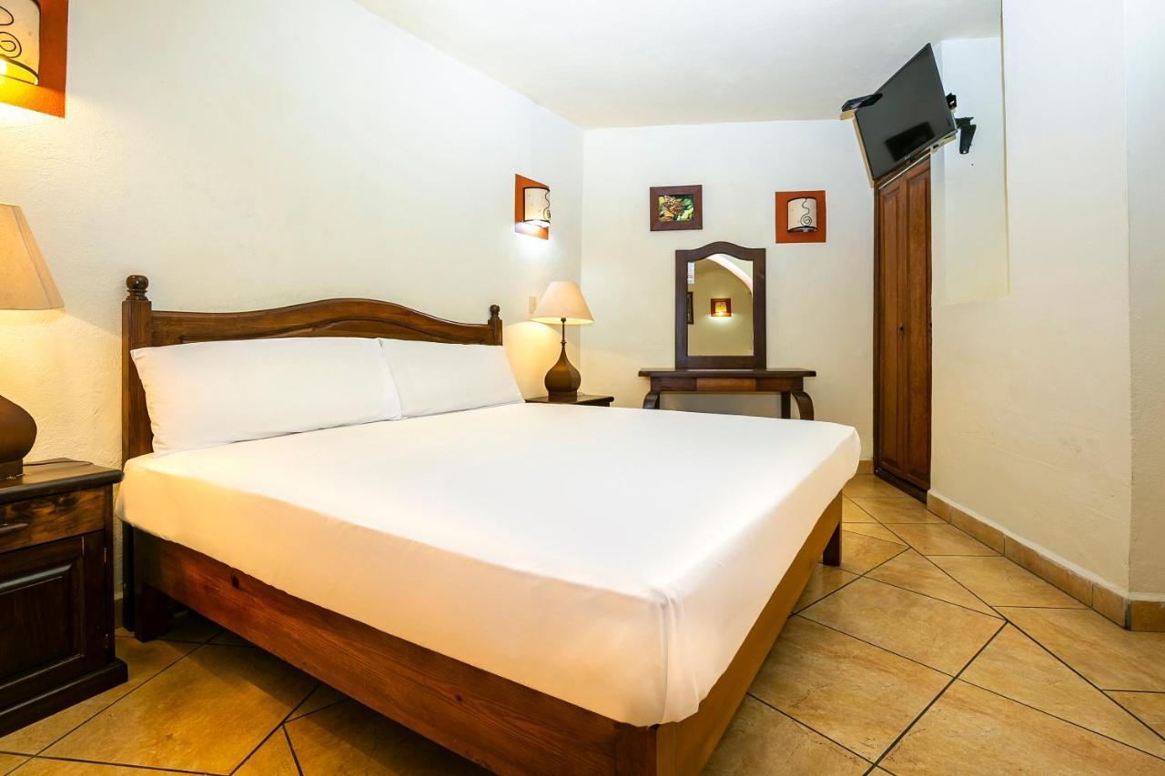 Hotel Casa Del Virrey & Suites Morelia Ngoại thất bức ảnh